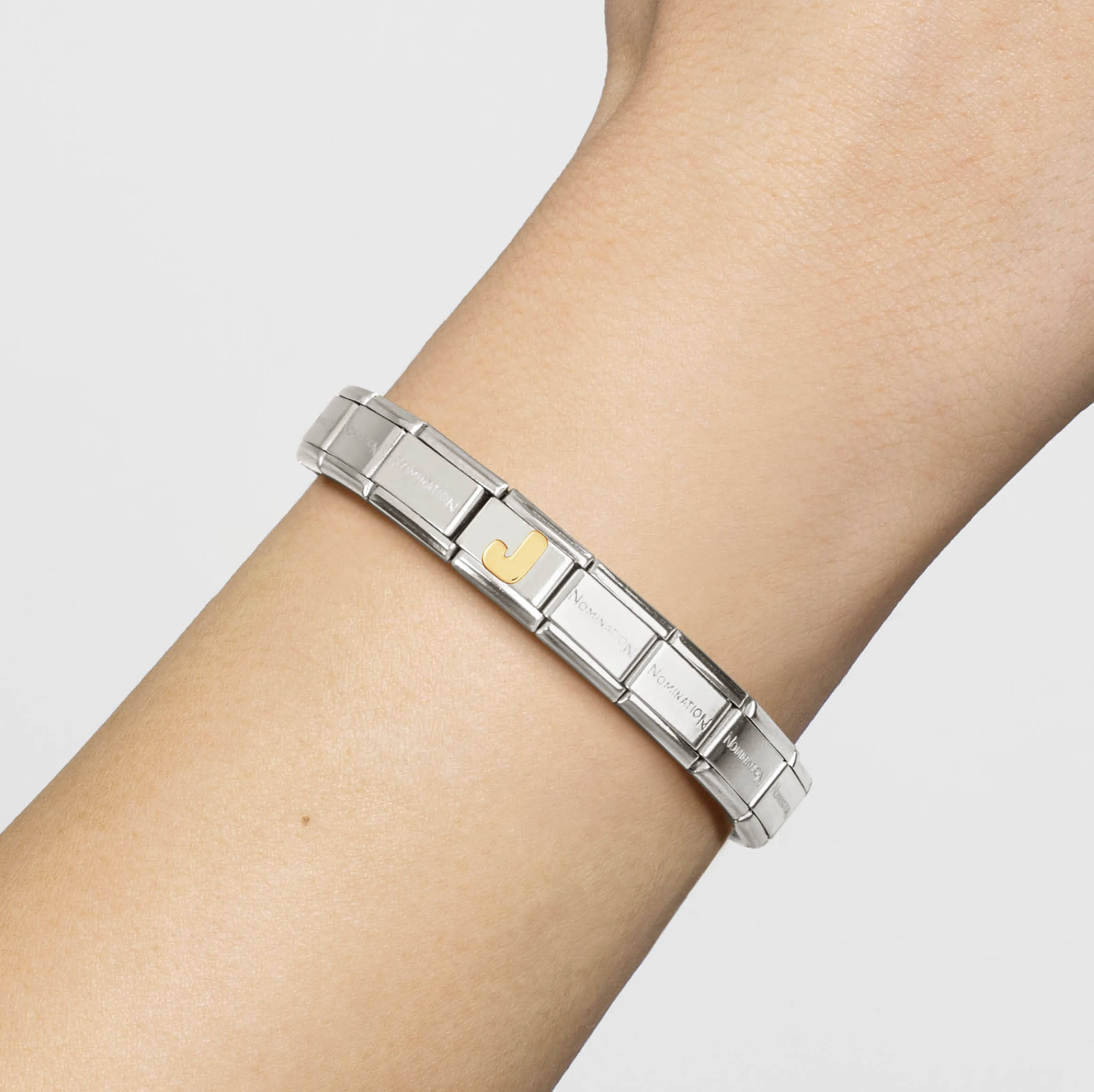 Composable Classic Link, Letter J