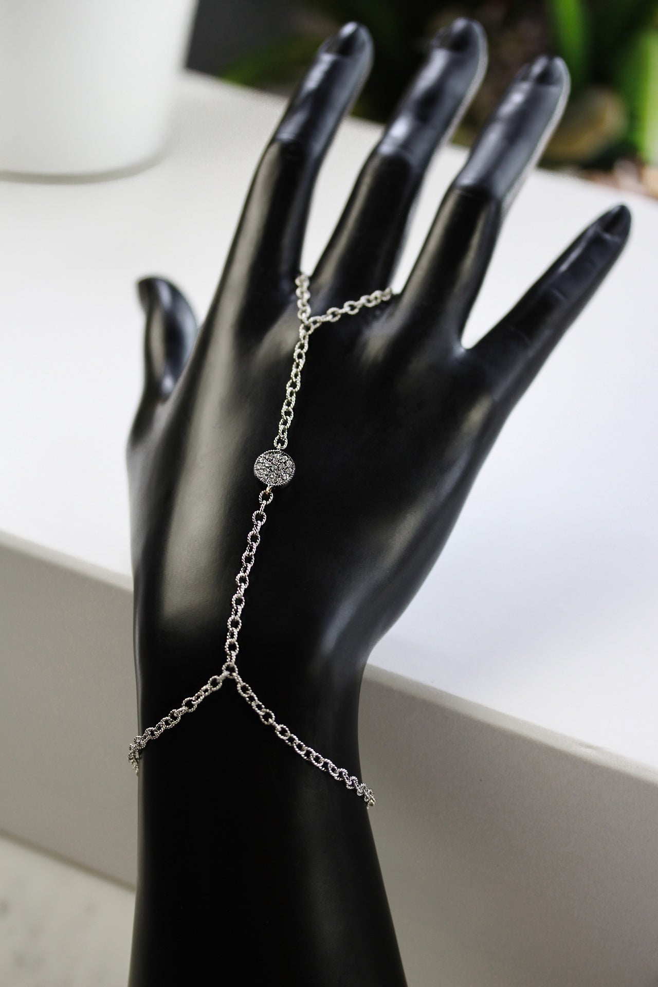 "Isabella" Hand Chain