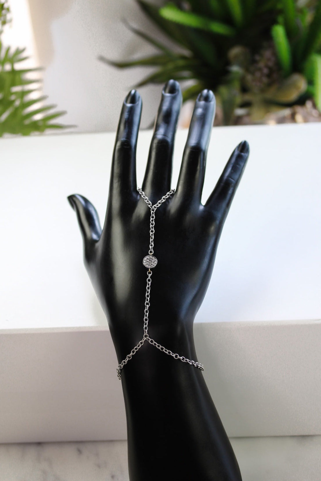 "Isabella" Hand Chain