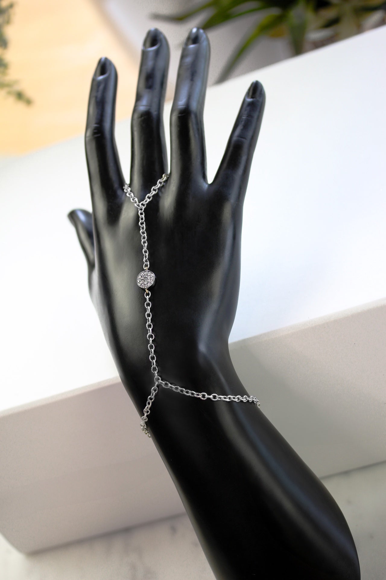 "Isabella" Hand Chain