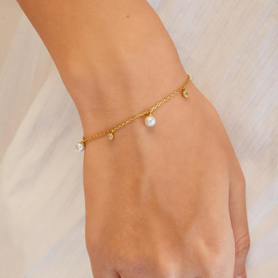 Glimmer Glow - Gold Shell Pearl & Sparkle Drop Station Bracelet