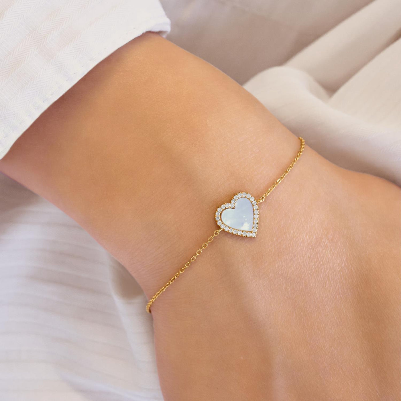 Glimmer Glow - Gold Mother of Pearl Halo Heart Bracelet