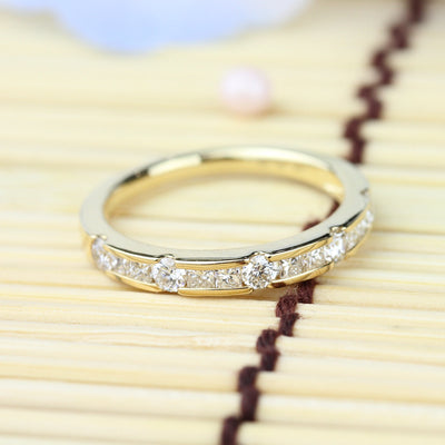 14k YG Round & Princess Cut Diamond Band