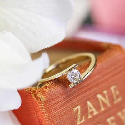 14KY Split Shank .30CT Diamond Ring