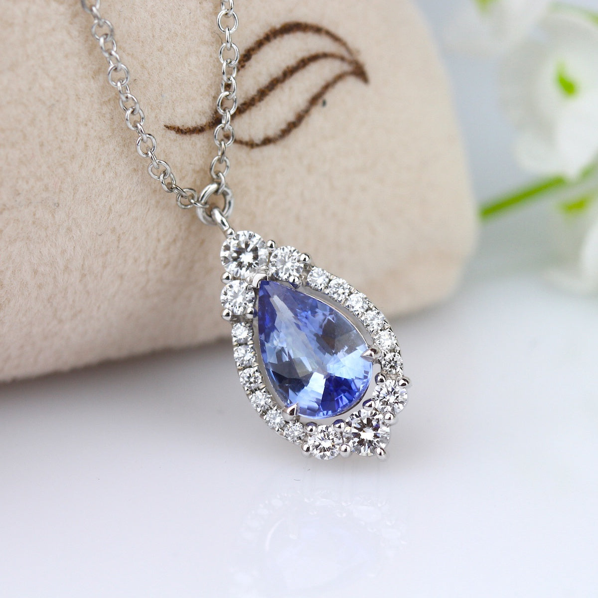 Ceylon Sapphire 1.50CT & Diamond 18-RD 0.36CT, 18k WG Necklace