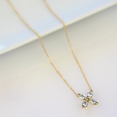 14KY 0.44 CT Diamond Flower Necklace