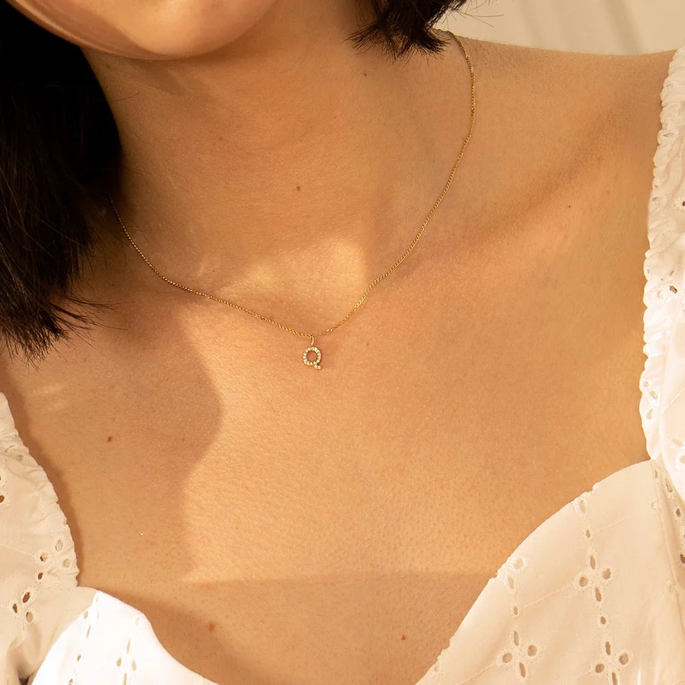 Q | Diamond Initial Charm