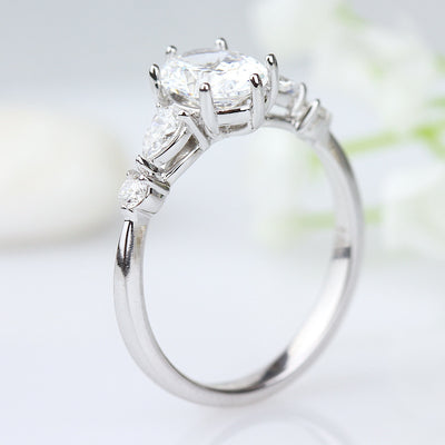 Parade Oval Center Diamond Engagement Ring
