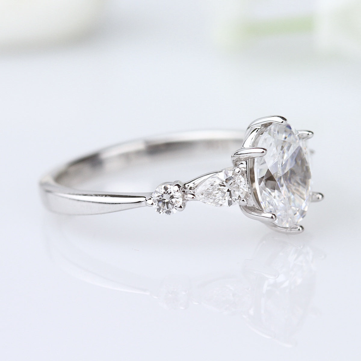 Parade Oval Center Diamond Engagement Ring