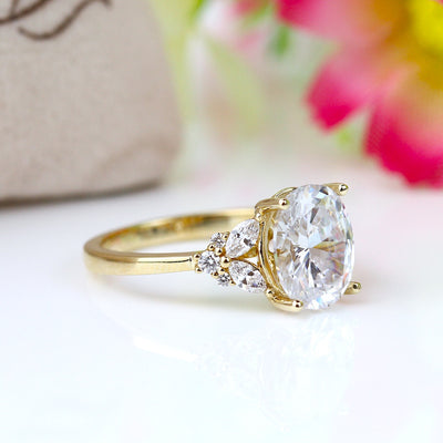 Parade 14k YG 10x8 Oval Center Diamond Engagement Ring