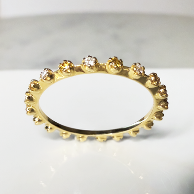 Parade 18k YG Alternating Eternity Band