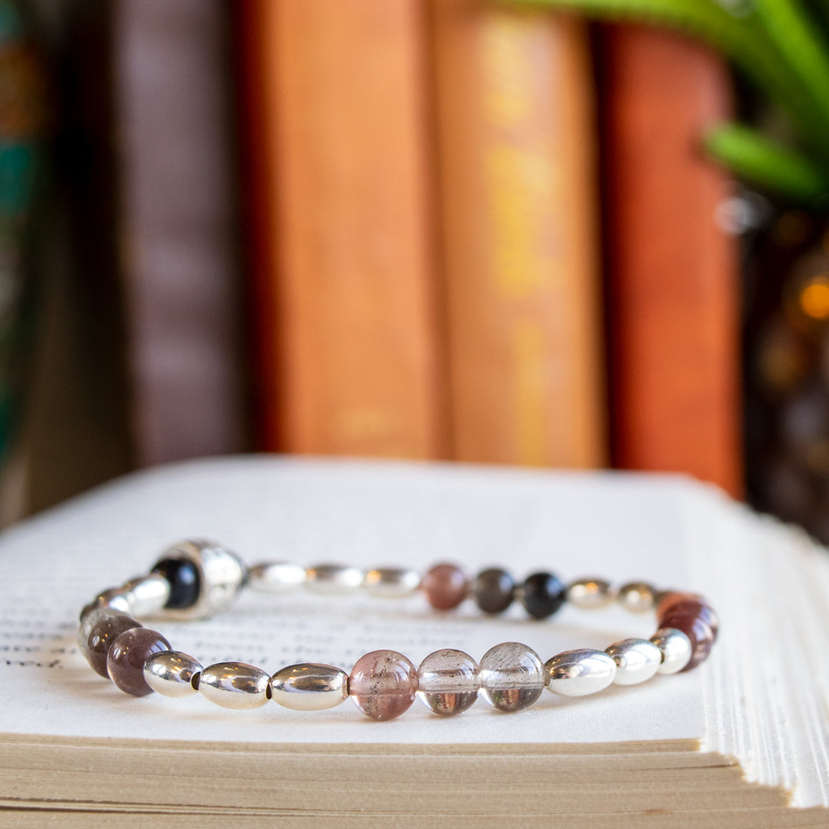 Natural Cat's Eye Stretch Bracelet