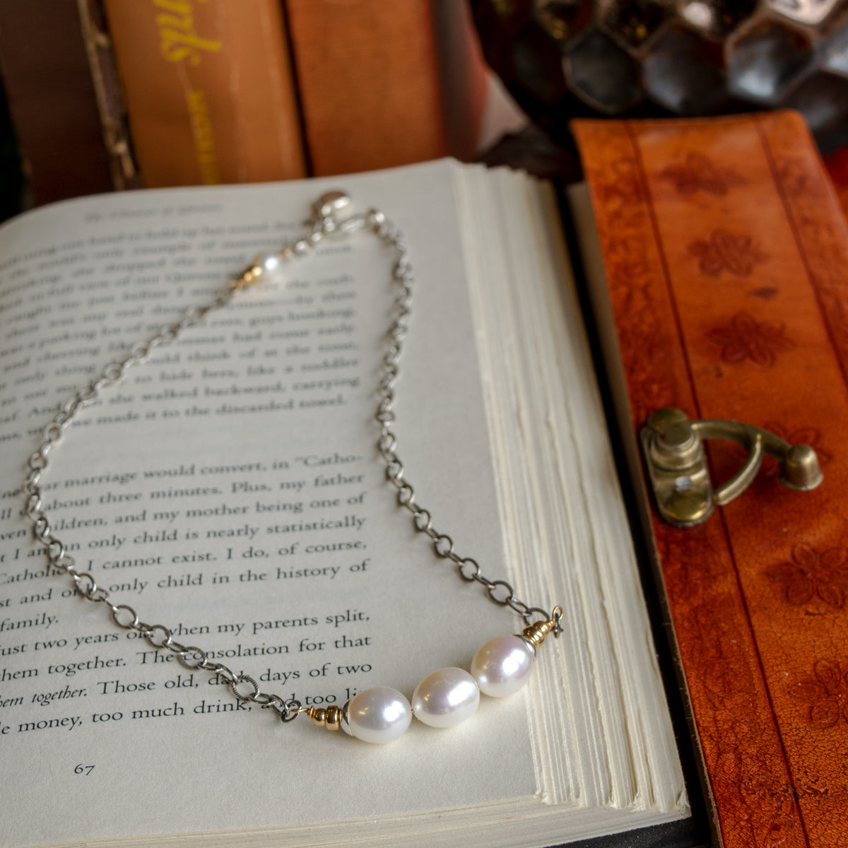 Pearl & Two Tone Necklace