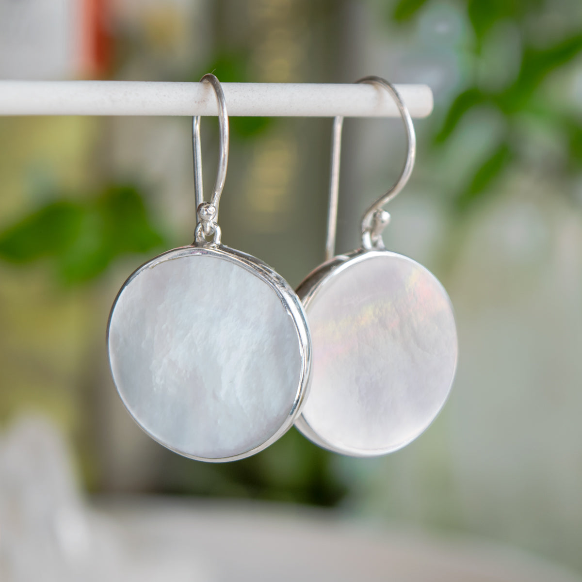 Small white mop earrings round