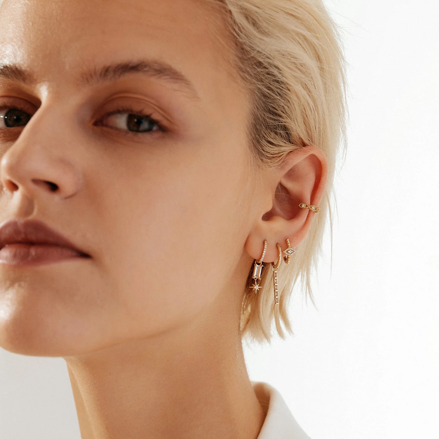 KEREN | White Sapphire Evil Eye Ear Cuff