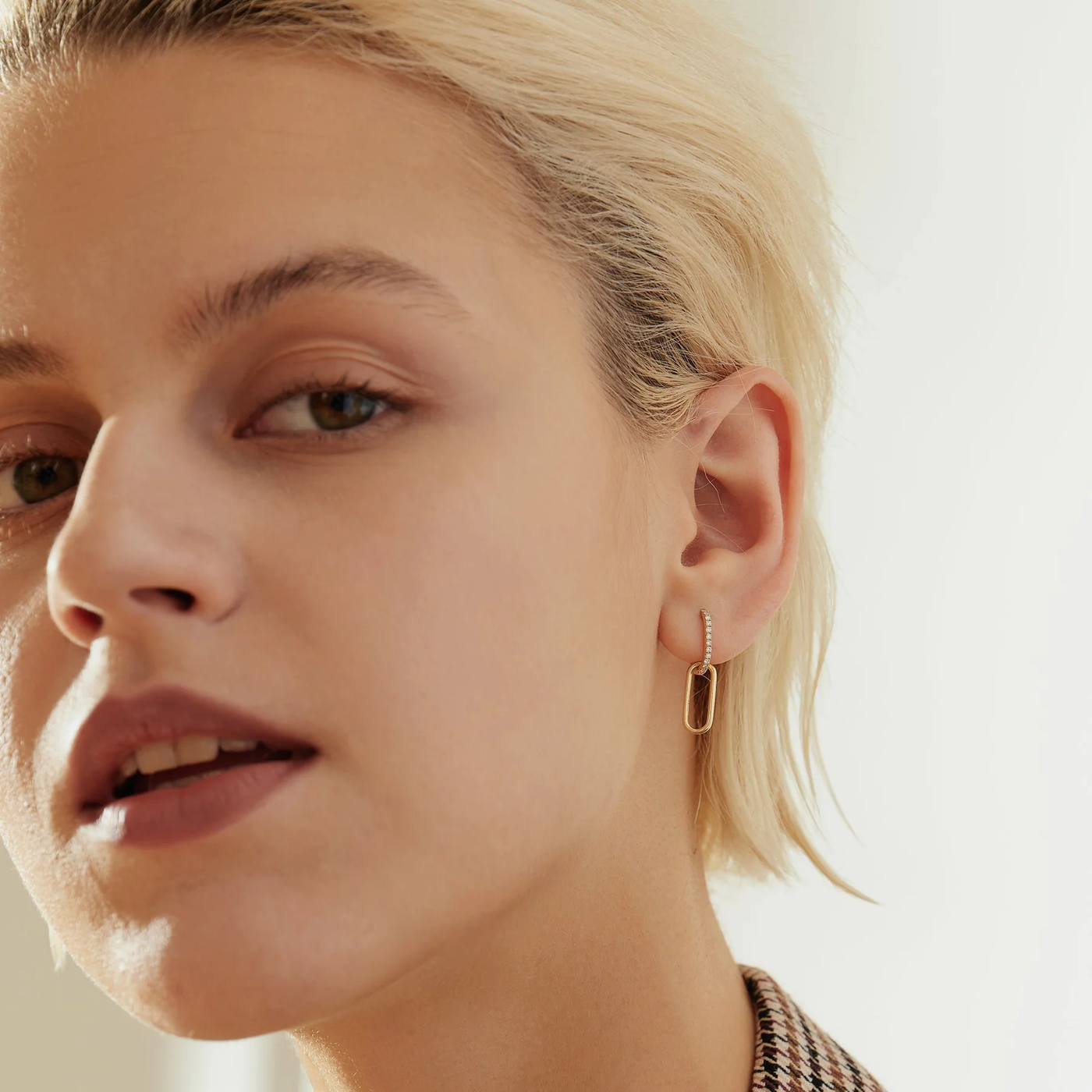 LOUISA | Diamond Paper Clip Single Huggie Hoop