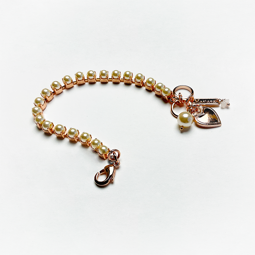 Round Petite Bracelet in "Cream Pearl"