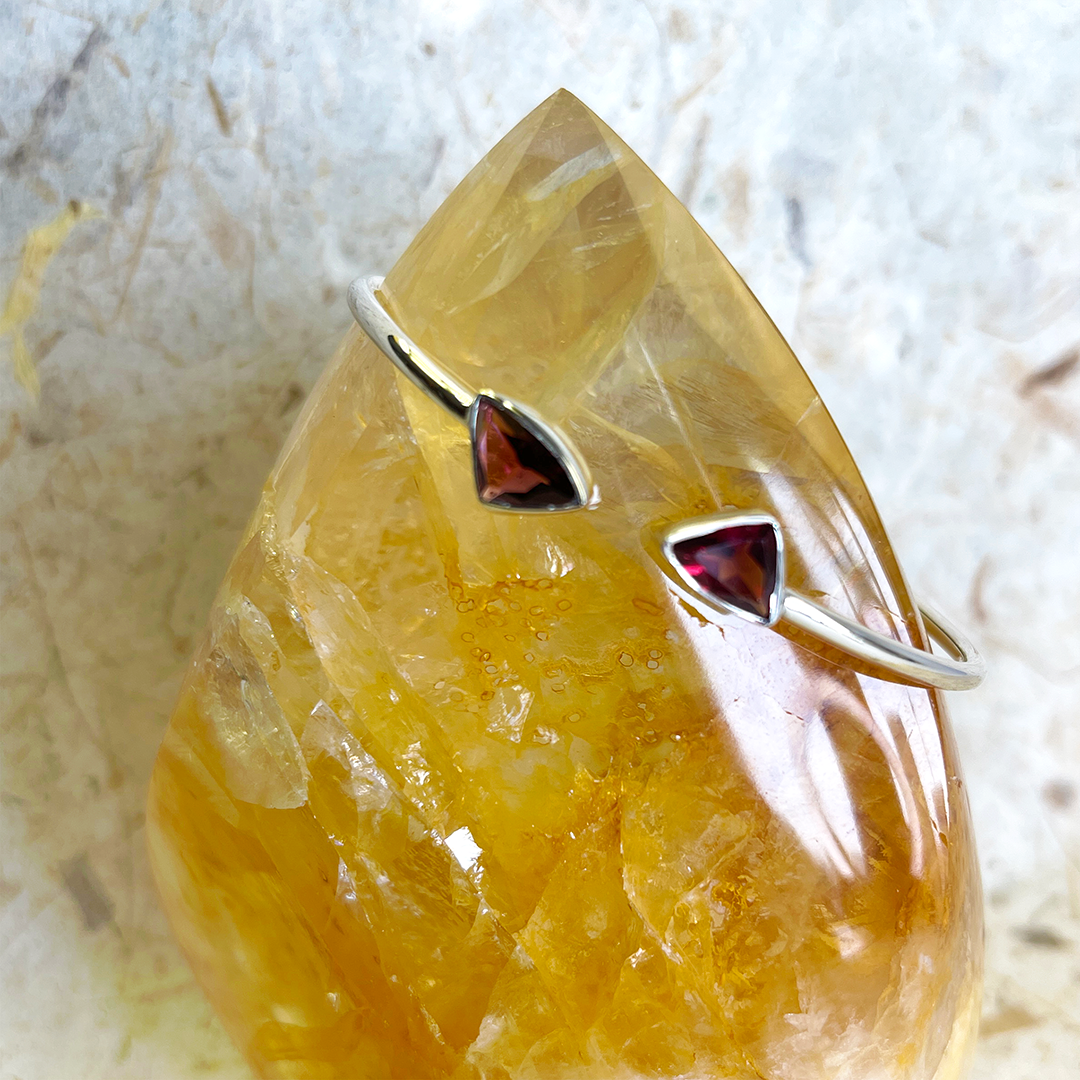 SS Garnet Bangle