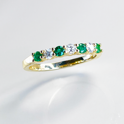 14K YG 0.23CTS Emerald & 0.16CTS Diamond Band