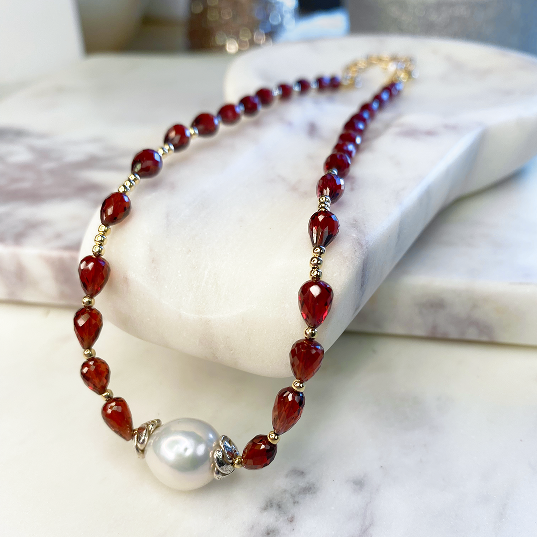 Garnet & Freshwater Pearl Necklace