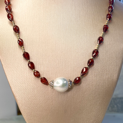 Garnet & Freshwater Pearl Necklace