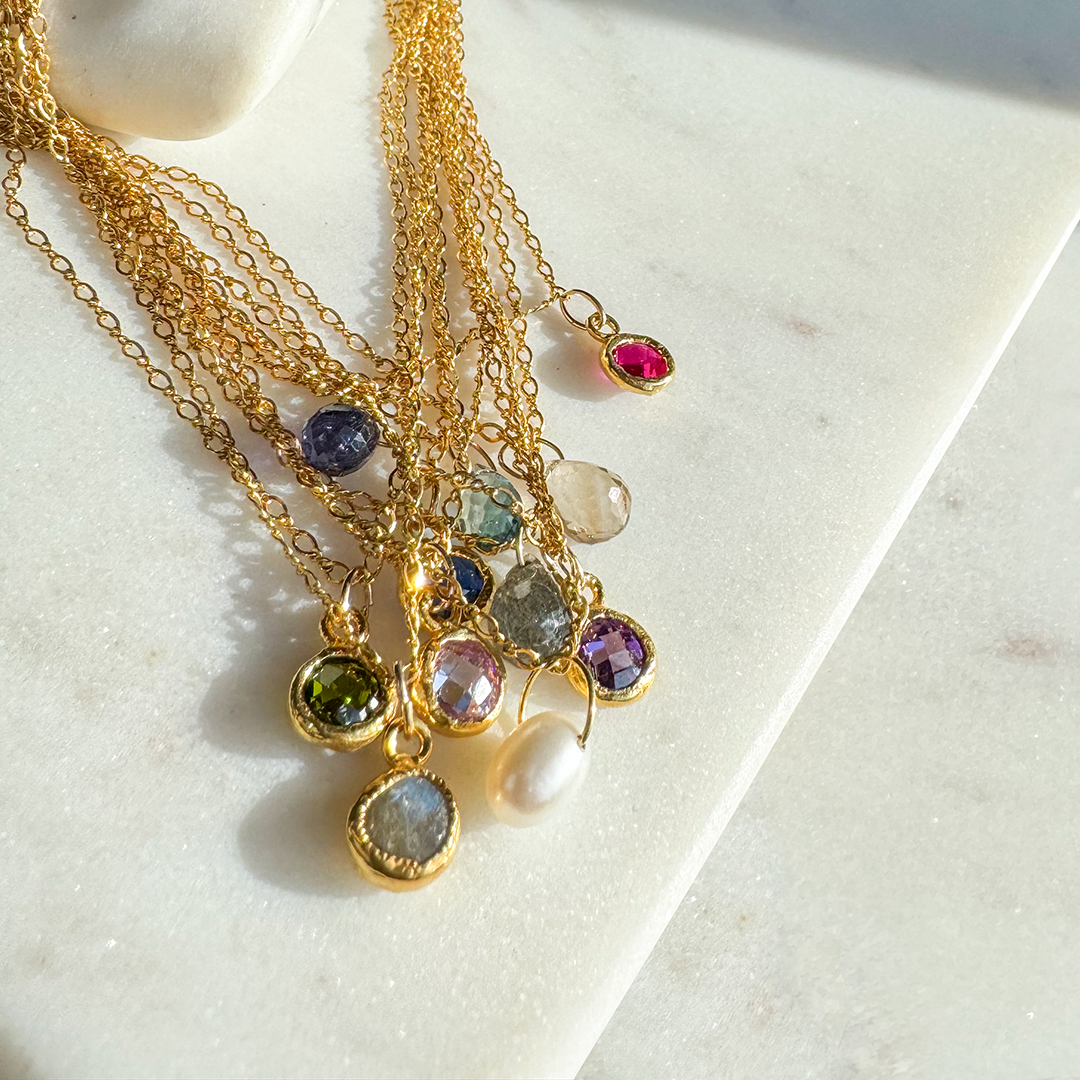 Chain Necklace with Colored Stone Pendant