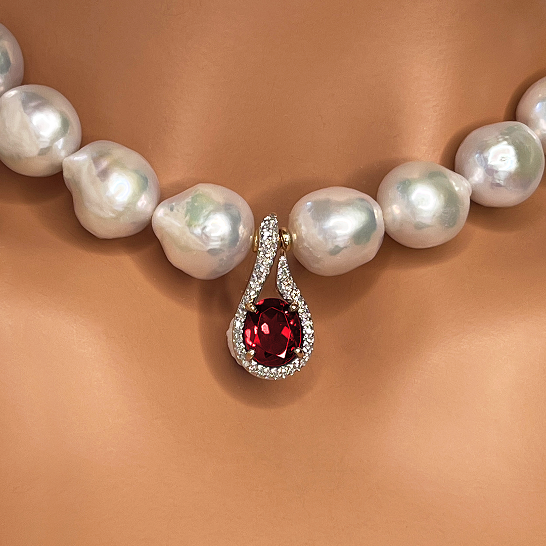 Pearl Necklace with Garnet Pendant