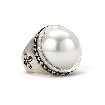 Swarovski Signet Ring with White Shell Pearl (Size 9))