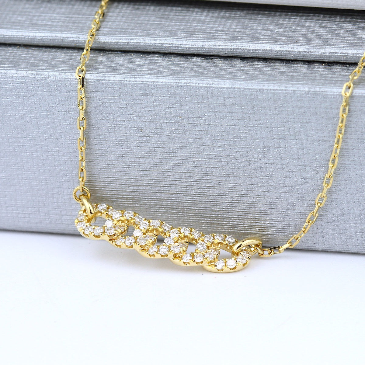 Parade 18K White Gold Diamond Link Pave Necklace